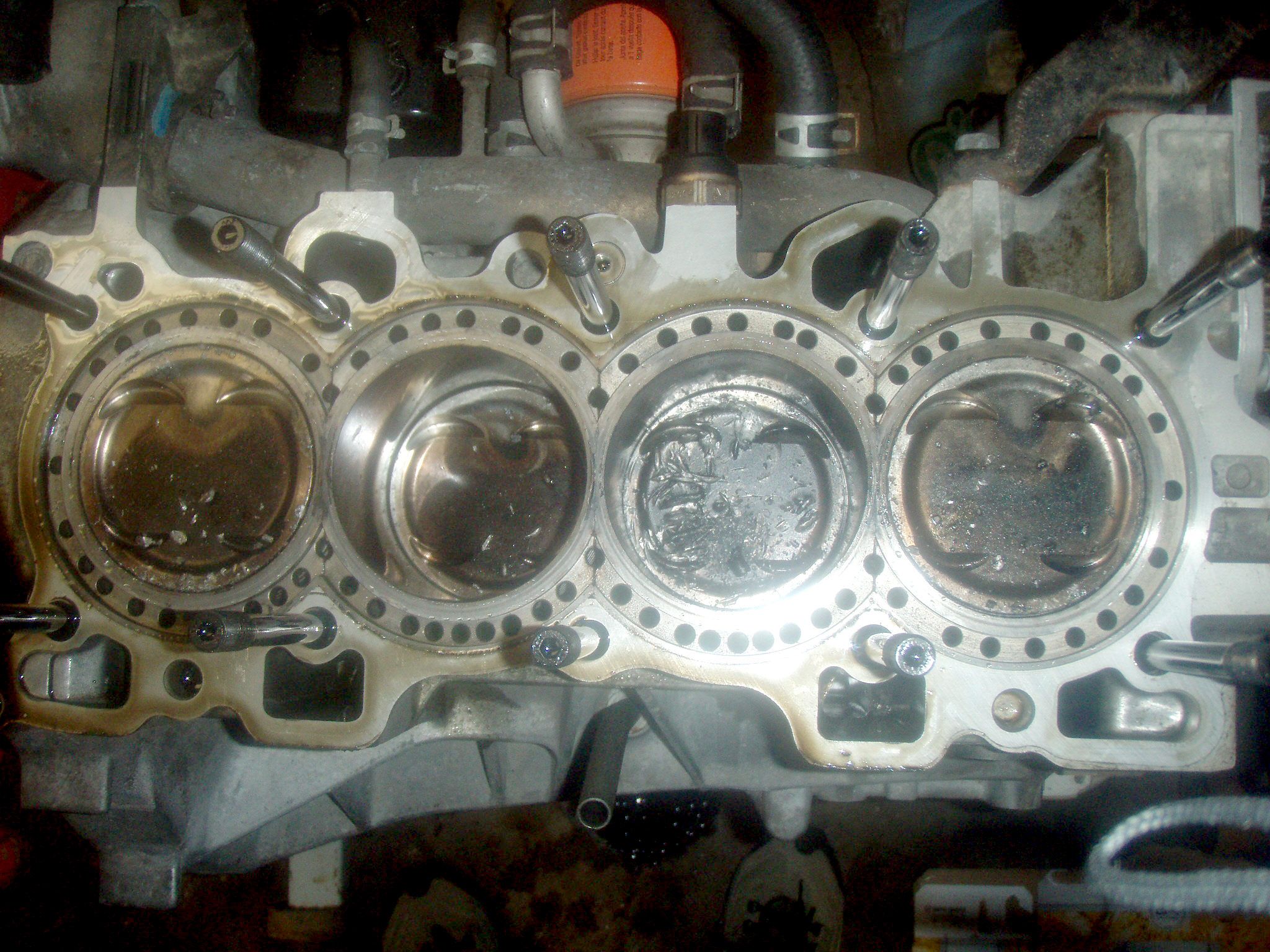 Broken valves no 2 cylinder