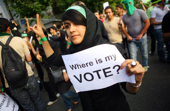 iran.protest.woman.getty.gal.jpg
