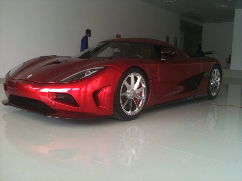 koenigsegg-agera-r-supercar_100337478_l.jpg