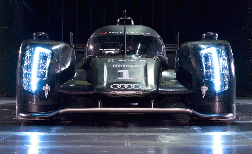 audi-r18-tdi-le-mans-car_100349044_l.jpg