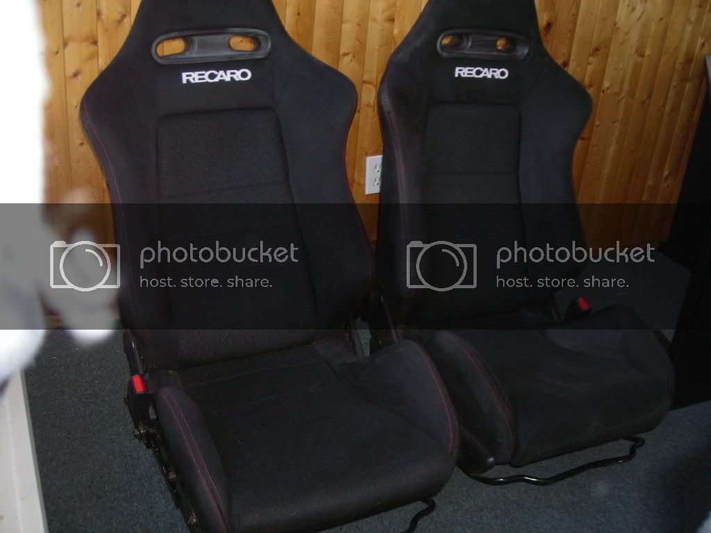 blackrecaro.jpg