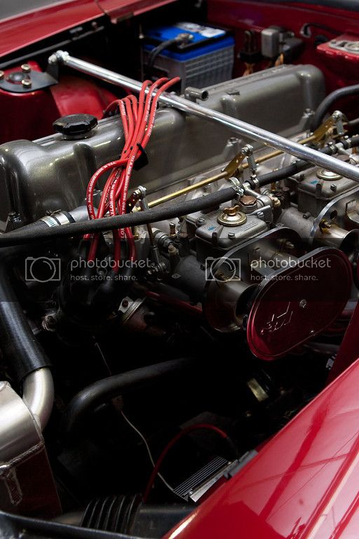 datsun2_zpsf6360474.jpg
