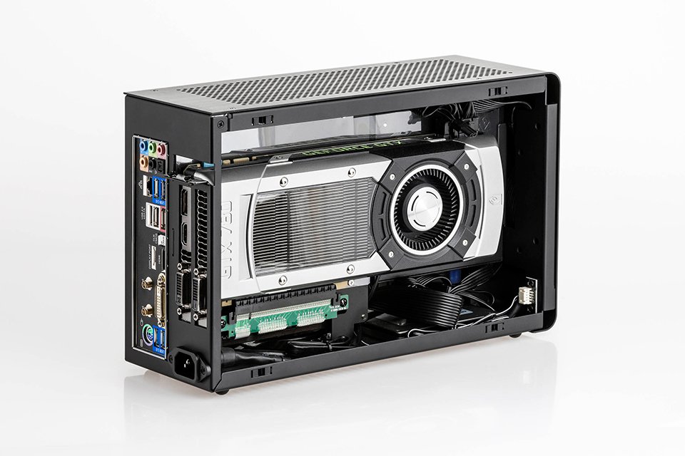 dan_cases_a4-sfx_itx_gaming_pc_case_3.jpg