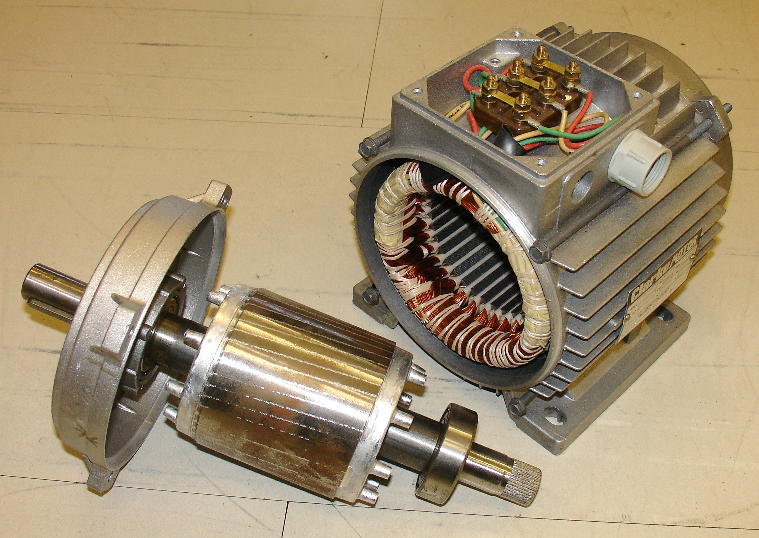 Stator_and_rotor_by_Zureks.JPG