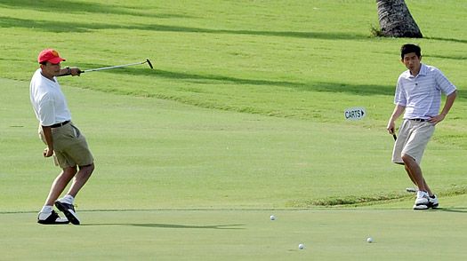 obama_golf_1230.jpg