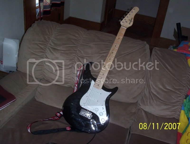 MyGuitar001.jpg