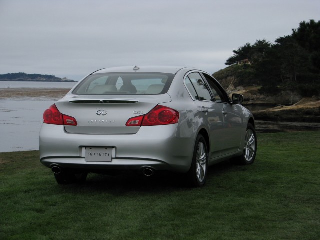 2011-infiniti-g25x-sedan_100318985_m.jpg