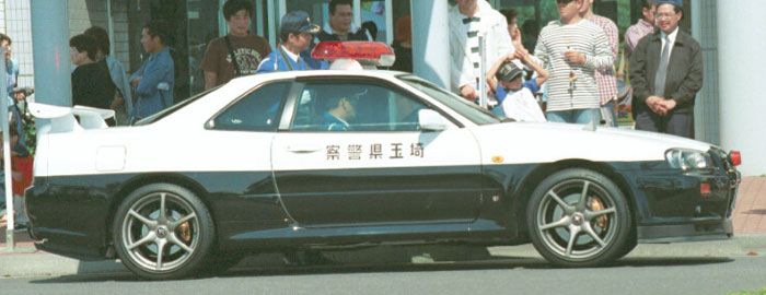 skyline_gt-r03.jpg