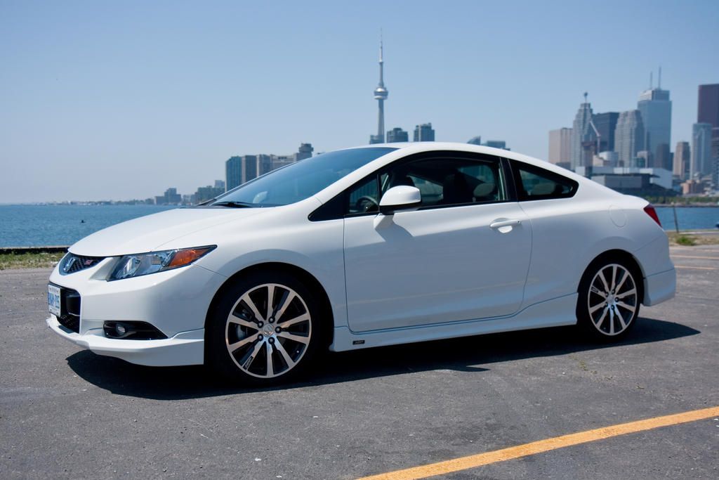 2012-2013-Honda-Civic-Si-HFP-quarter-skyline-new-front-bumper-airdam-wheels-side-skirts.jpg