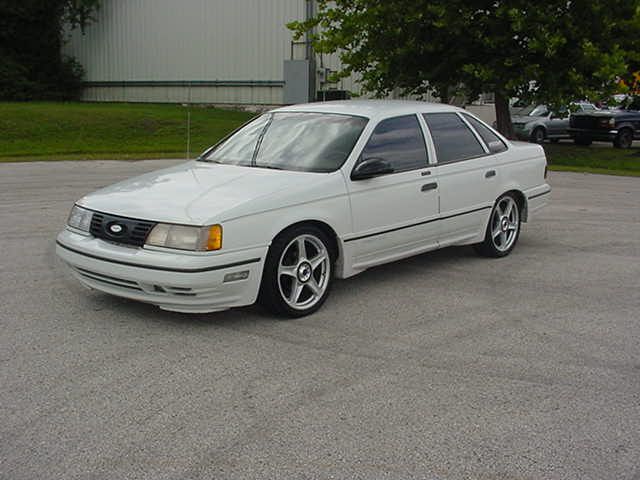 1990_ford_taurus_4_dr_sho_sedan-pic-5193849278358326743.jpeg